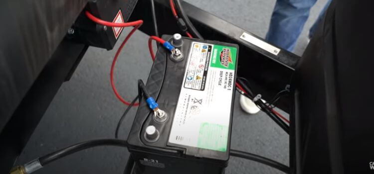 How Long to Charge RV Battery When Plugged in